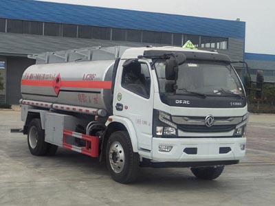 程力威牌CLW5120GJY6型加油車(chē)